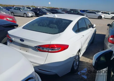 2020 Ford Fusion Se z USA, uszkodzony, nr VIN 3FA6P0H73LR241083
